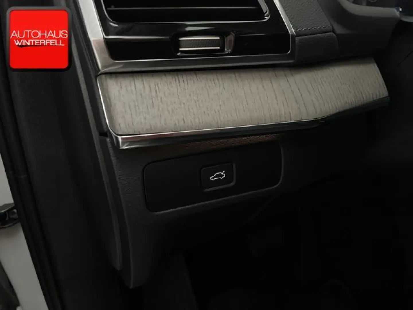 XC90 B5 AWD ULTIMATE BRIGHT 7SITZ+PANO+MASSAGE+