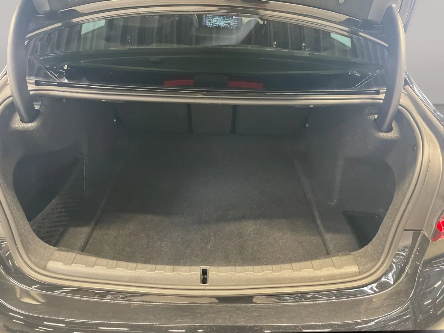 320d Limousine M Sport AHK LiveCockpitProf HiFi
