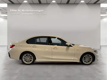 320d xDrive Limousine M Sport AHK Kamera HiFi