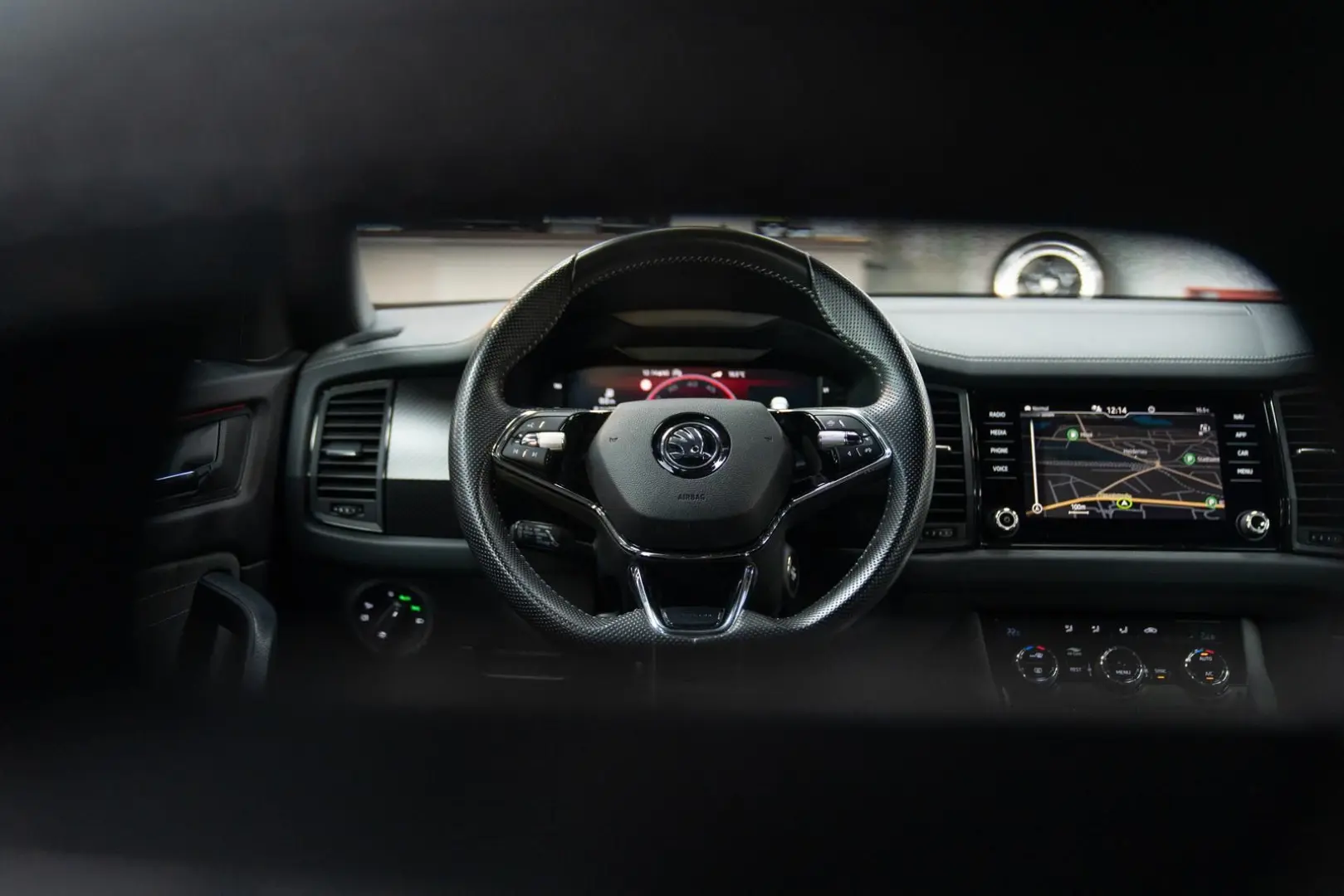 Kodiaq Sportline 4x4 2.0 TDI*DSG*LED*NAVI*KESSY*