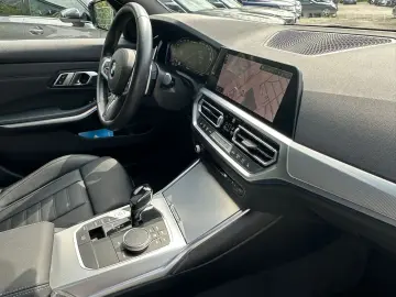 M340 d xDrive Navi Kamera PDC