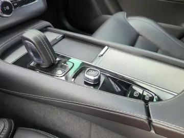 XC90 T8 Recharge R-Design/Bowers/Massage/360