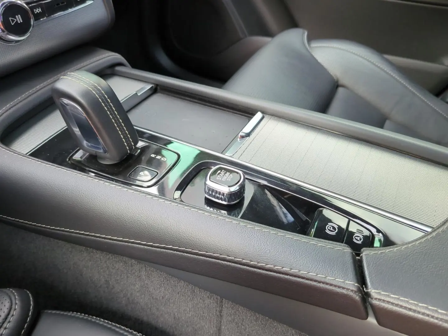 XC90 T8 Recharge R-Design/Bowers/Massage/360
