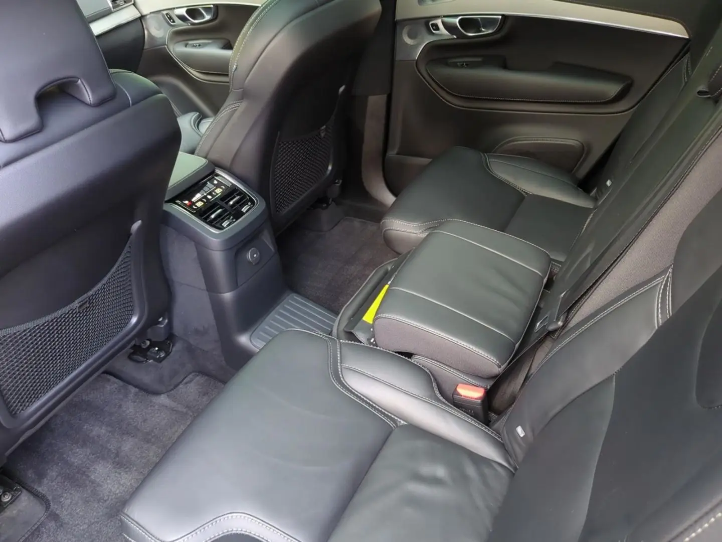 XC90 T8 Recharge R-Design/Bowers/Massage/360