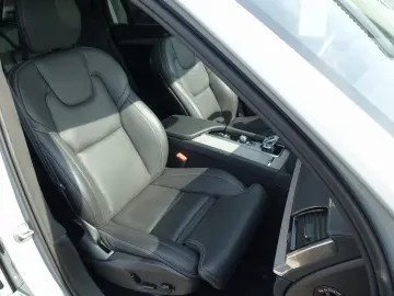 XC90 Recharge Ultimate T8 AWD/360°/Bowers/Massage/Cristal