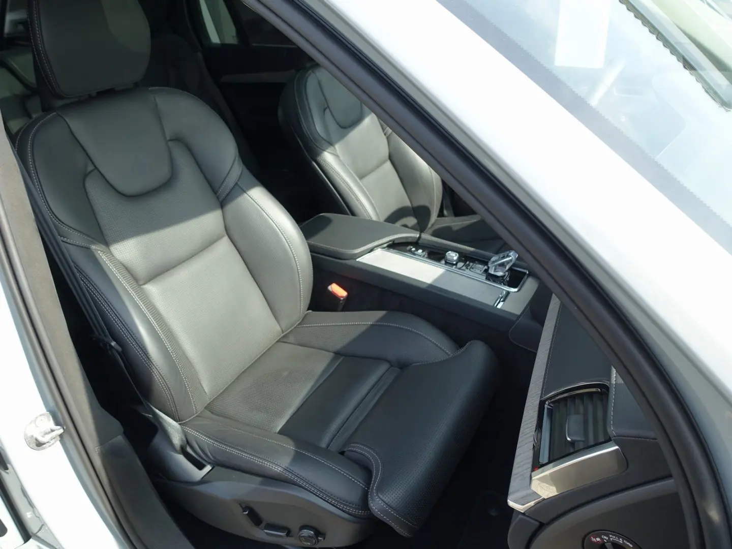 XC90 Recharge Ultimate T8 AWD/360°/Bowers/Massage/Cristal