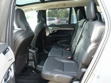 XC90 Recharge Ultimate T8 AWD/360°/Bowers/Massage/Cristal