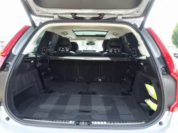 XC90 Recharge Ultimate T8 AWD/360°/Bowers/Massage/Cristal