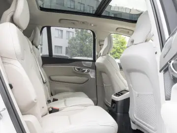 XC90 Ultimate Bright PHEV AWD/Bowers/Air susp/Massage/360/7