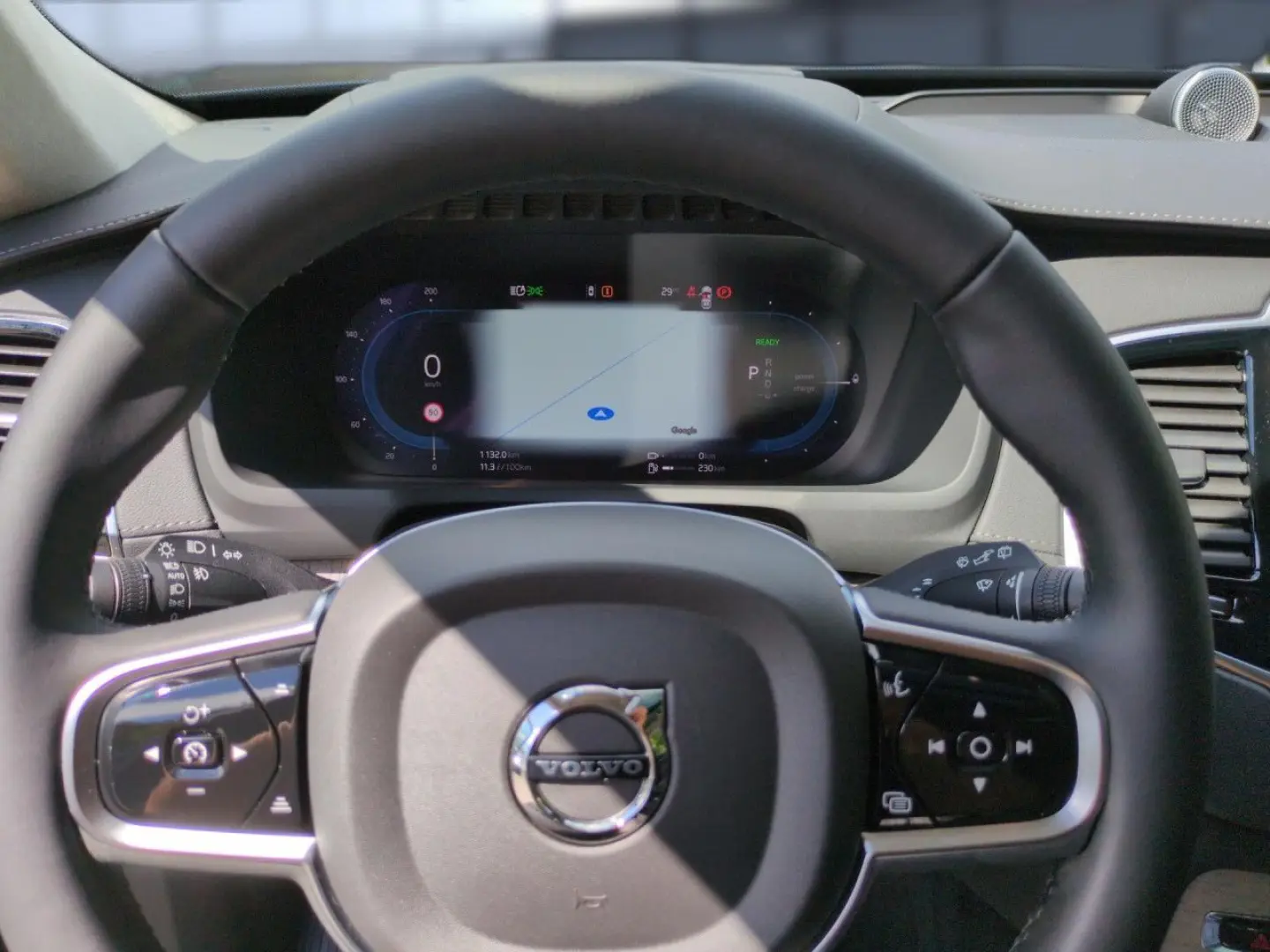 XC90 T8 Rech Ultra Dark PHEV AWD/Massage/360/Ventil/Bowers