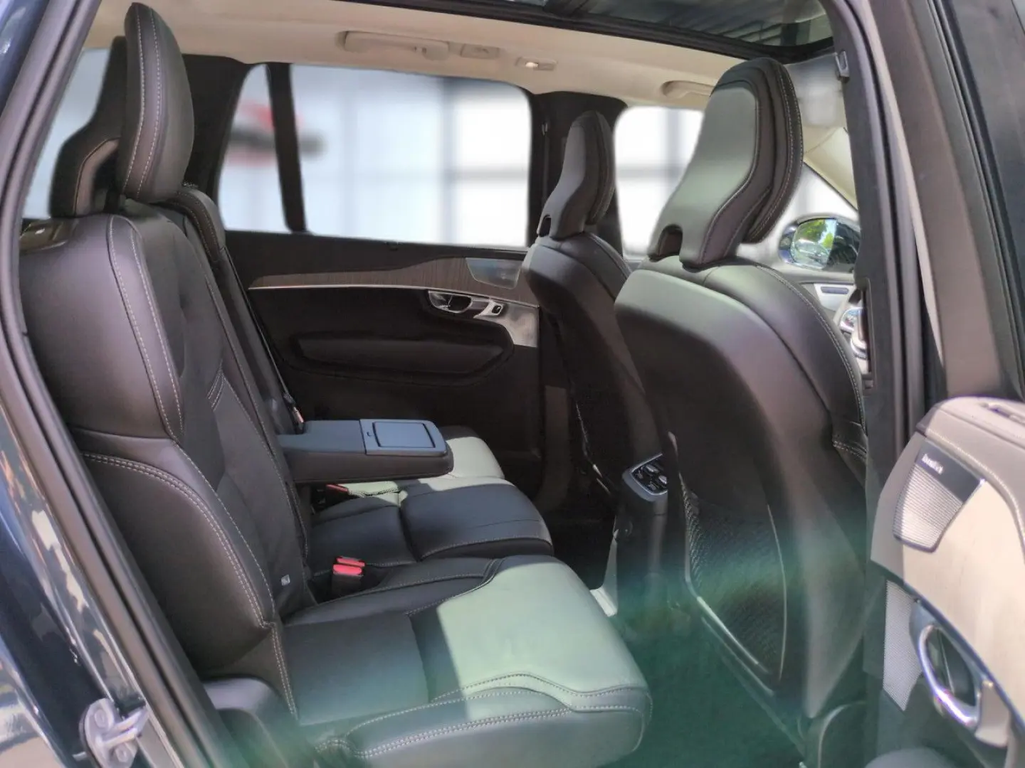 XC90 T8 Rech Ultra Dark PHEV AWD/Massage/360/Ventil/Bowers