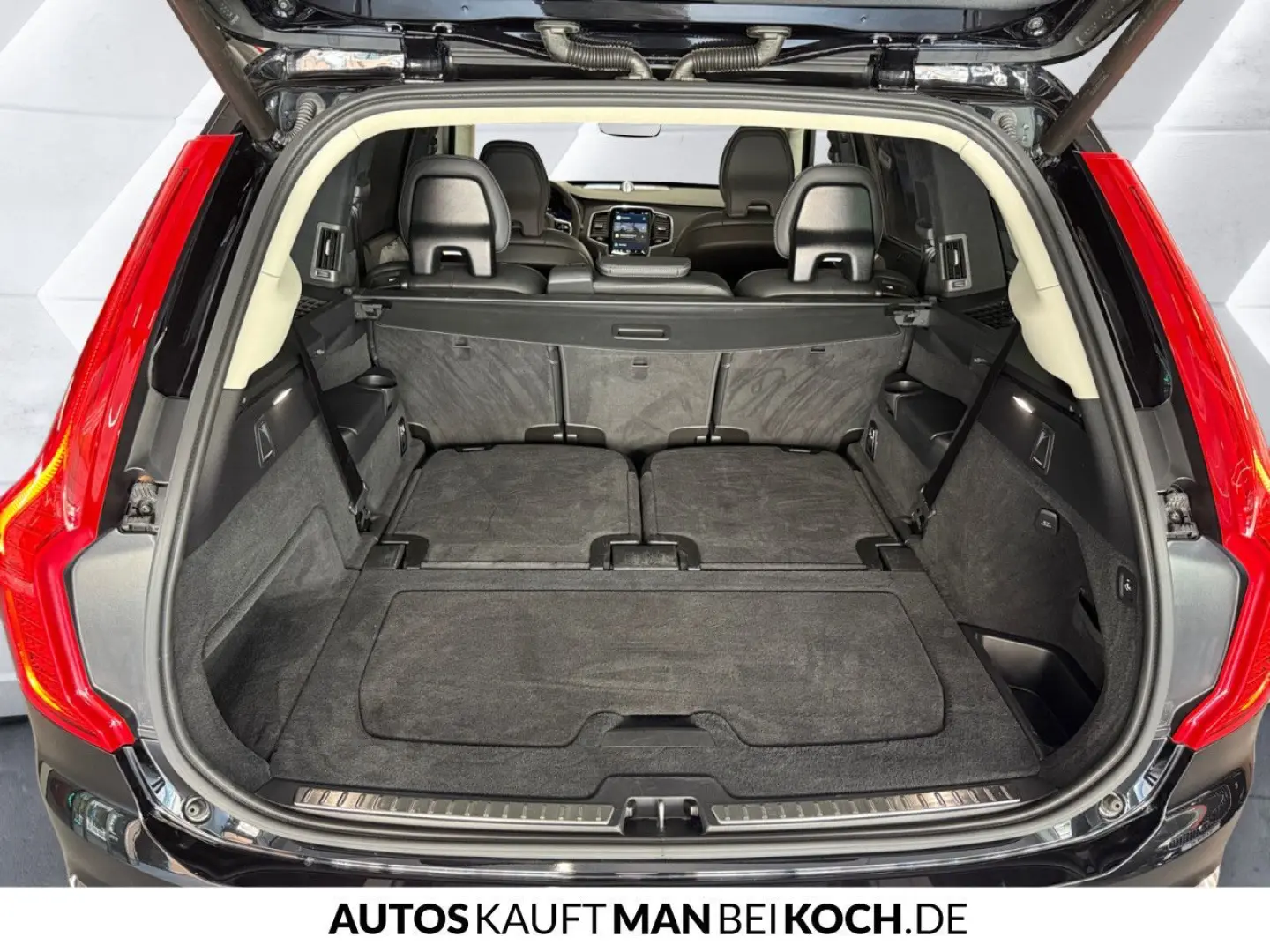 XC90 B5 D AWD Ultimate Bright HUD 360 B&W/Massage