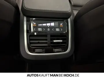 XC90 B5 D AWD Ultimate Bright HUD 360 B&W/Massage