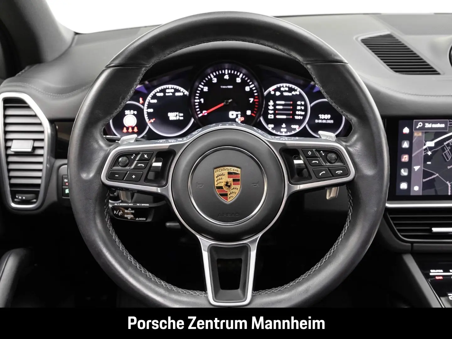 Cayenne Platinum Edition Luft Matrix SurroundVie