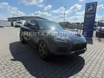 Cayenne E-Hybrid BLACK 22
