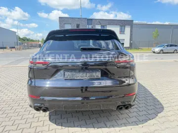 Cayenne E-Hybrid BLACK 22