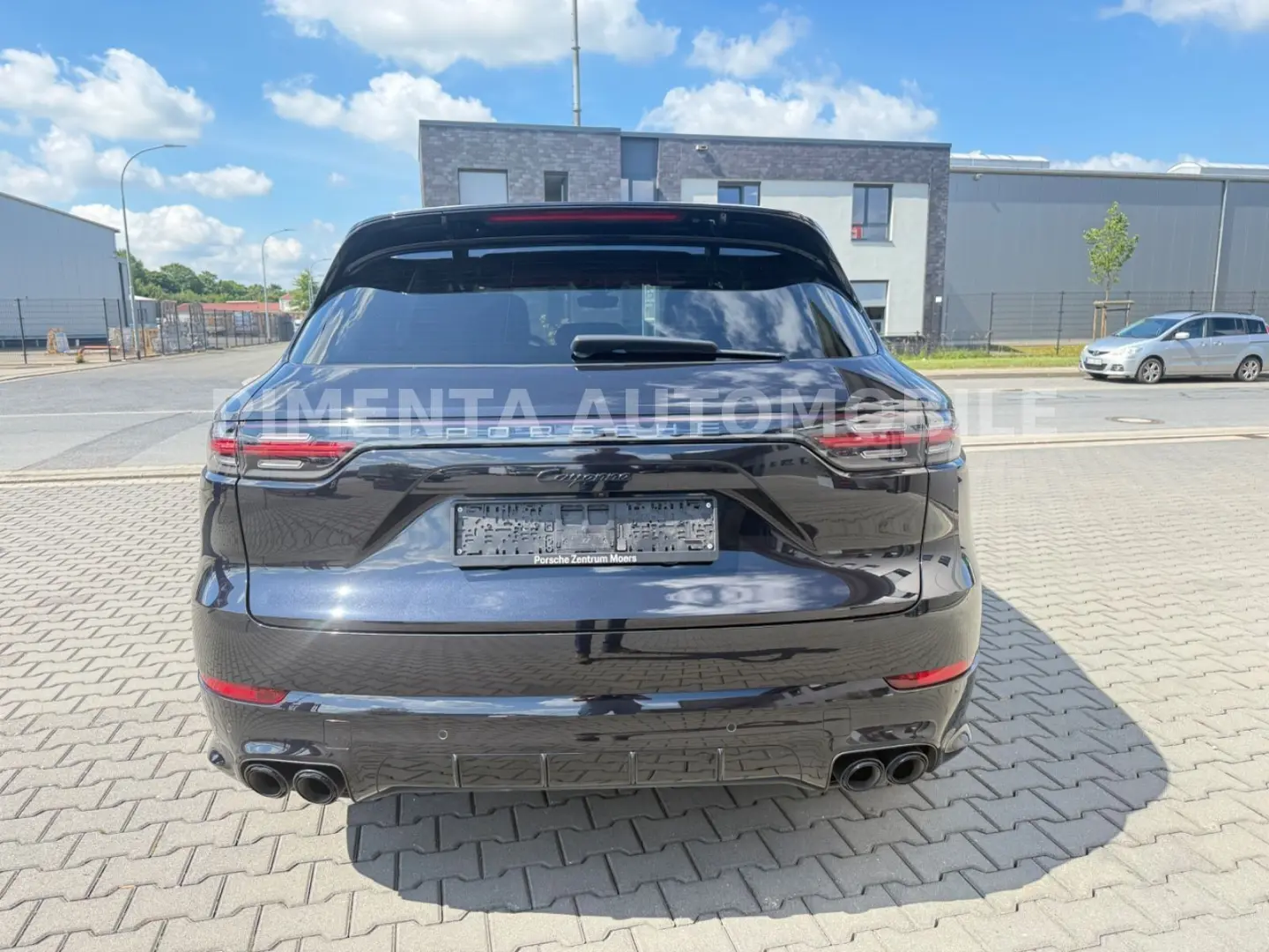Cayenne E-Hybrid BLACK 22