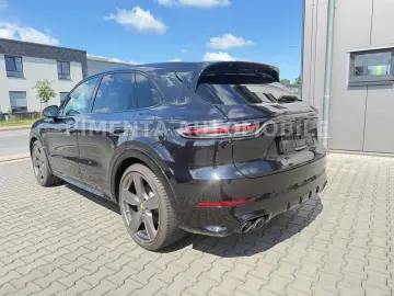 Cayenne E-Hybrid BLACK 22