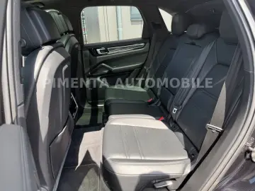 Cayenne E-Hybrid BLACK 22