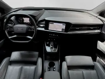 Q4 e-tron Sportback 50 Q MATRIX PDC KAMRERA SONO