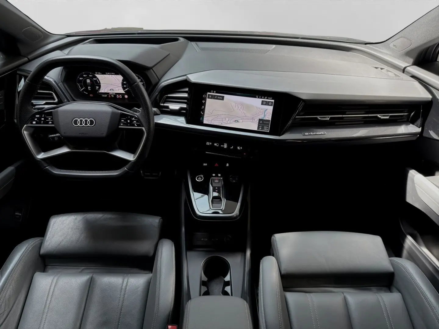 Q4 e-tron Sportback 50 Q MATRIX PDC KAMRERA SONO