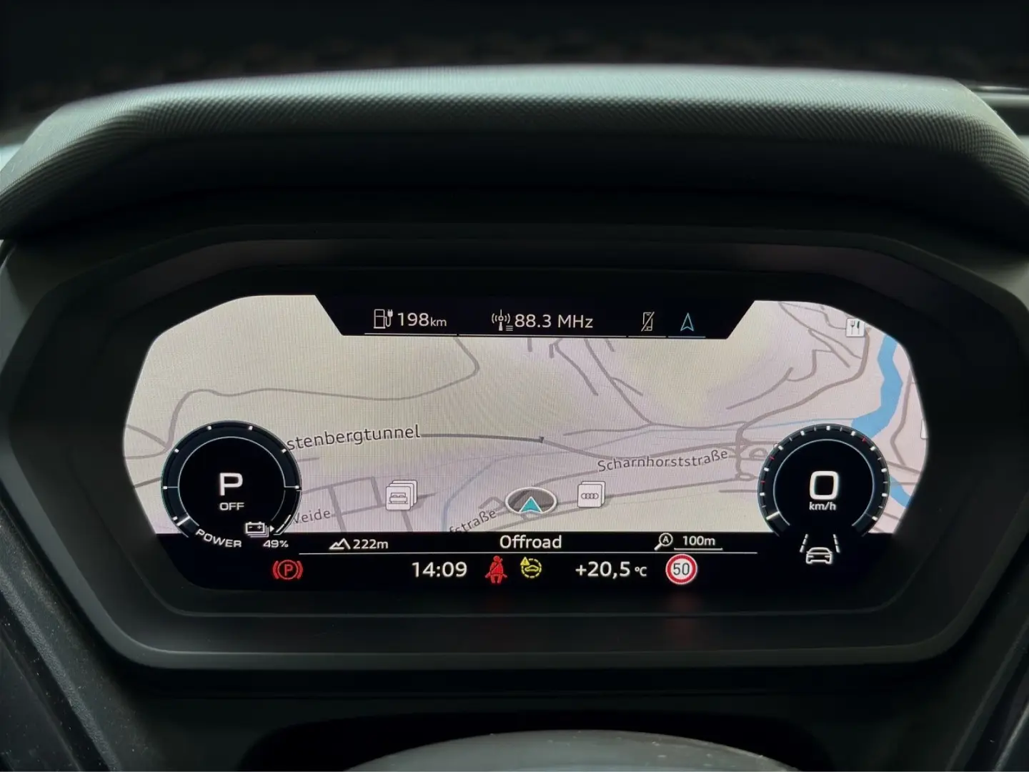 Q4 e-tron Sportback 50 Q MATRIX PDC KAMRERA SONO