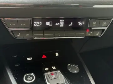 Q4 e-tron Sportback 50 Q MATRIX PDC KAMRERA SONO