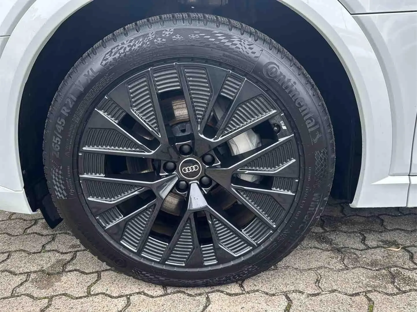 Q8 e-tron Sportback 55 S line ACC BLACK PANO 21Z