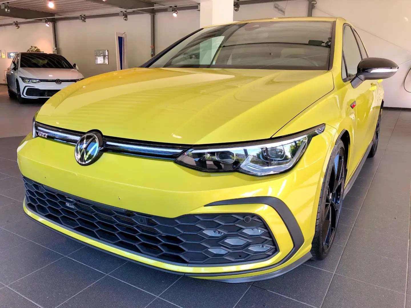Golf8 2.0 TSI*GTI*DSG*LED*Black STY*Navi*19 Zoll