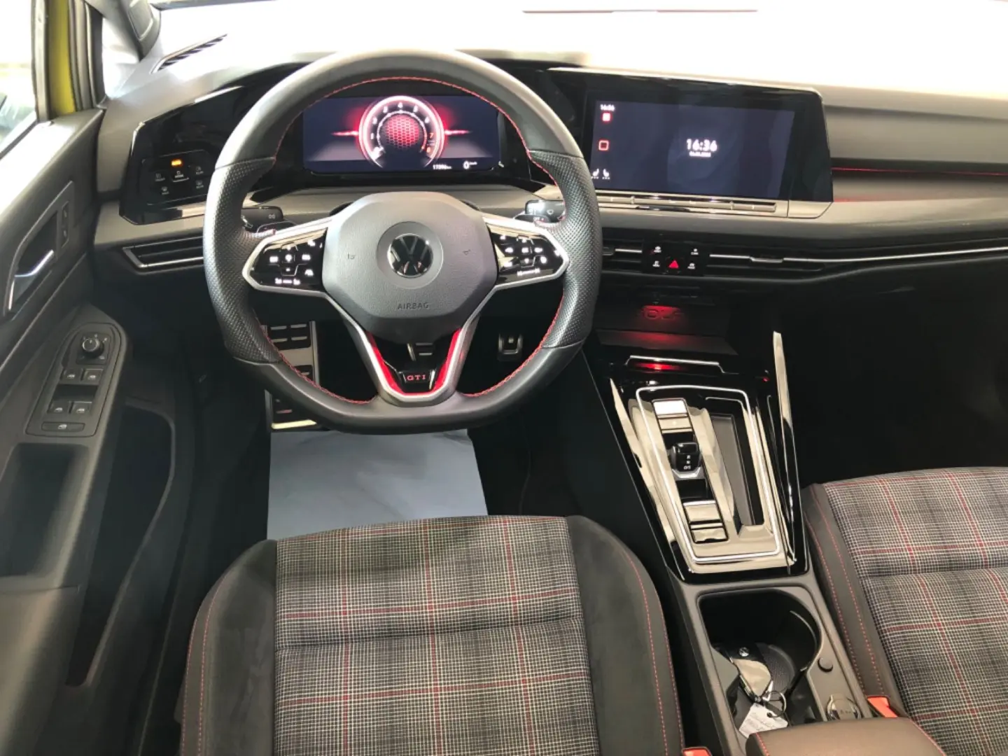 Golf8 2.0 TSI*GTI*DSG*LED*Black STY*Navi*19 Zoll