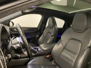Cayenne GTS Coupé Pano. Bose Head-Up DAB LED WLA