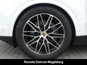 Cayenne E-Hybrid*PANO*BOSE*PASM*AZV*ACC*18-WEGE*