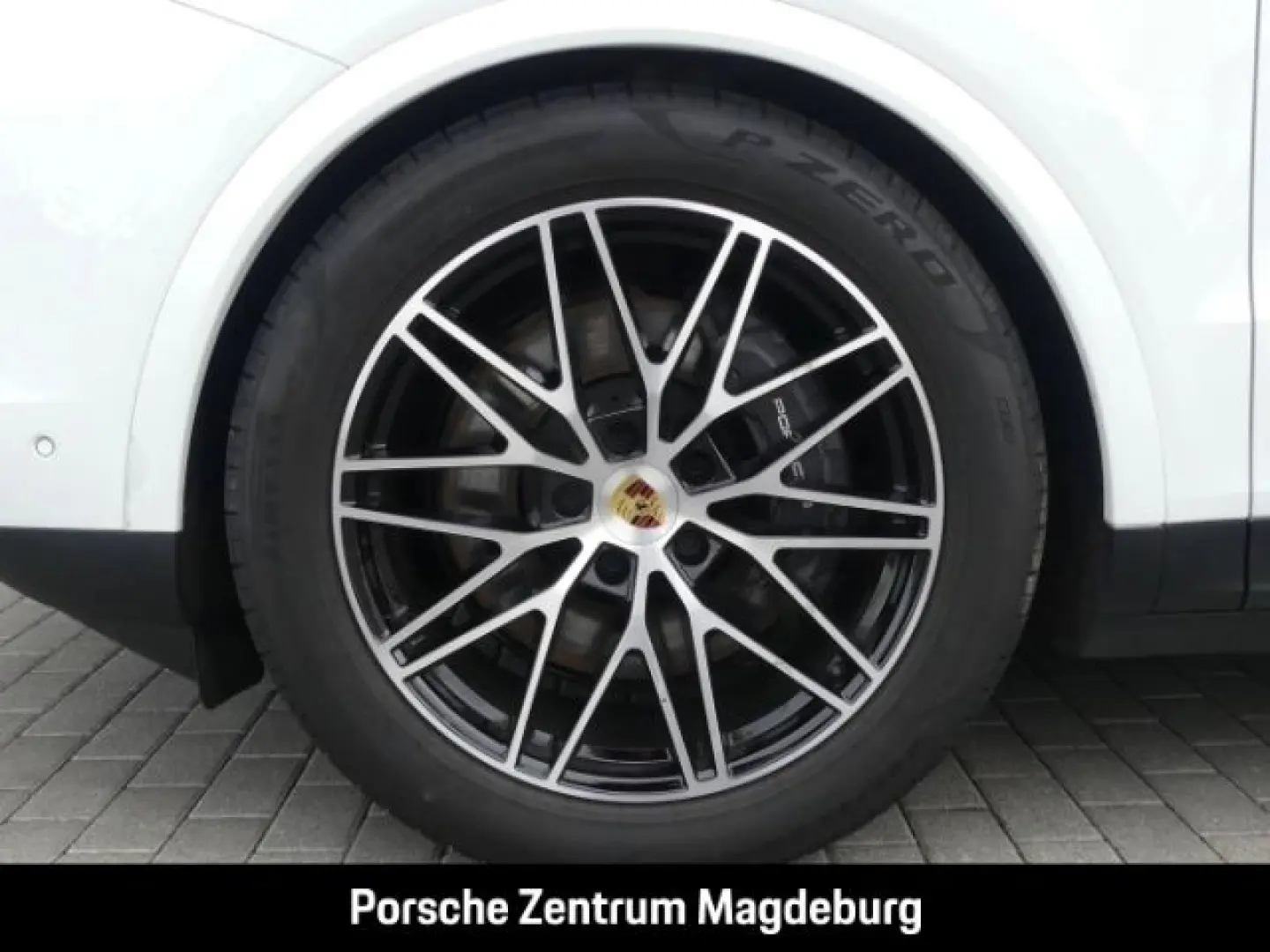 Cayenne E-Hybrid*PANO*BOSE*PASM*AZV*ACC*18-WEGE*