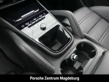 Cayenne E-Hybrid*PANO*BOSE*PASM*AZV*ACC*18-WEGE*
