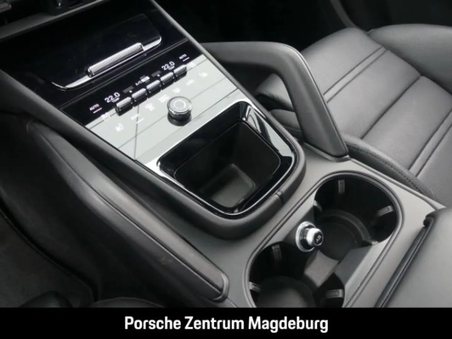Cayenne E-Hybrid*PANO*BOSE*PASM*AZV*ACC*18-WEGE*