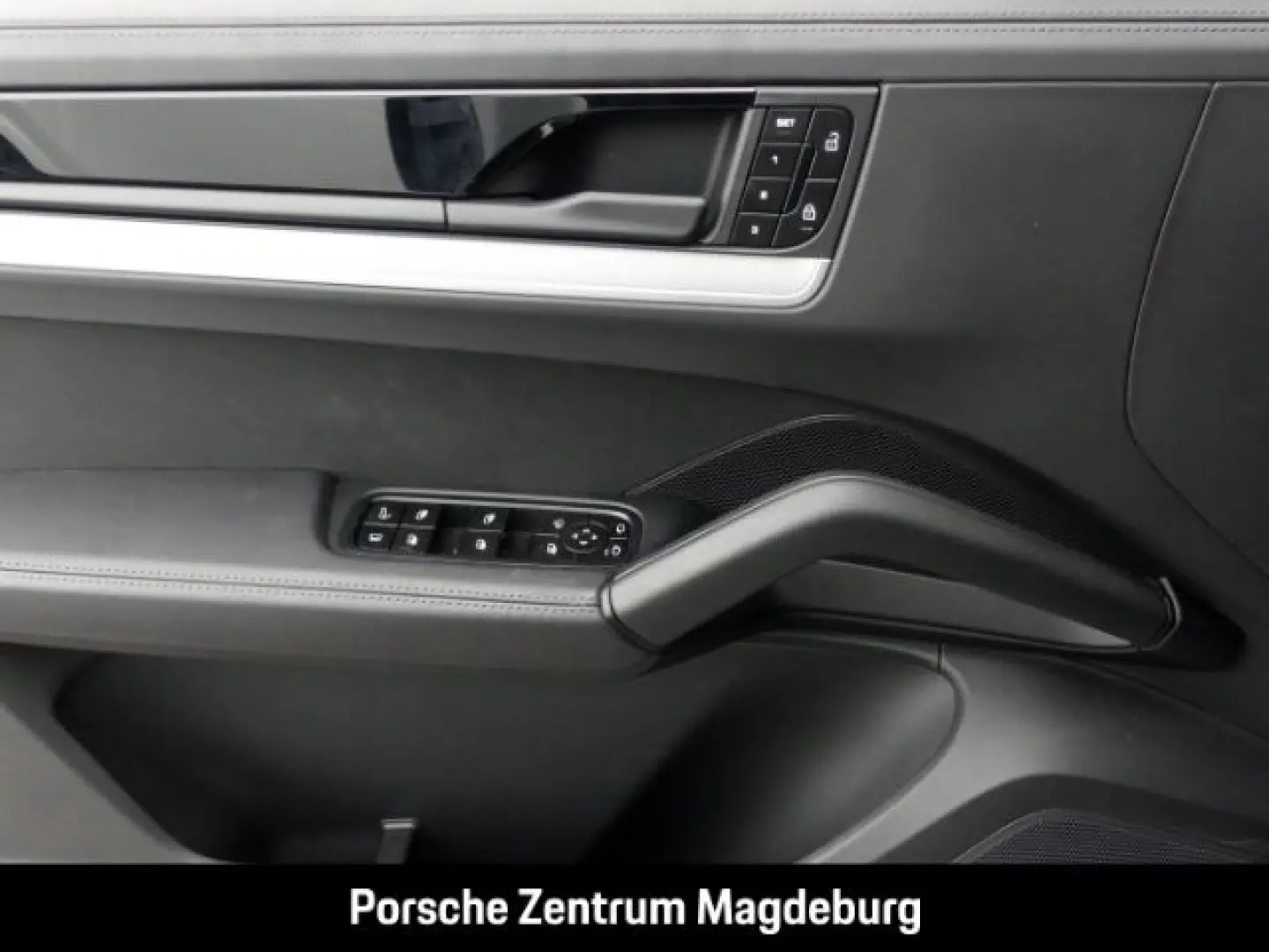 Cayenne E-Hybrid*PANO*BOSE*PASM*AZV*ACC*18-WEGE*