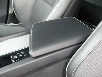 XC60 R Design B4 AWD Aut.PANO*BLIS*CAM*