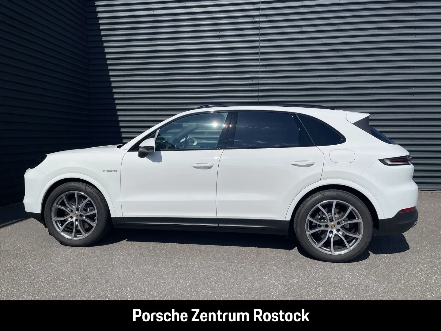 Cayenne E-Hybrid BOSE Luftfederung Panoramadach