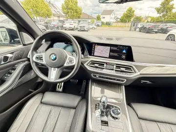 X5*M50i*INDIVIDUAL*360°ACC*B&W*HUD*LASER*AHK*DAB
