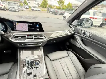 X5*M50i*INDIVIDUAL*360°ACC*B&W*HUD*LASER*AHK*DAB