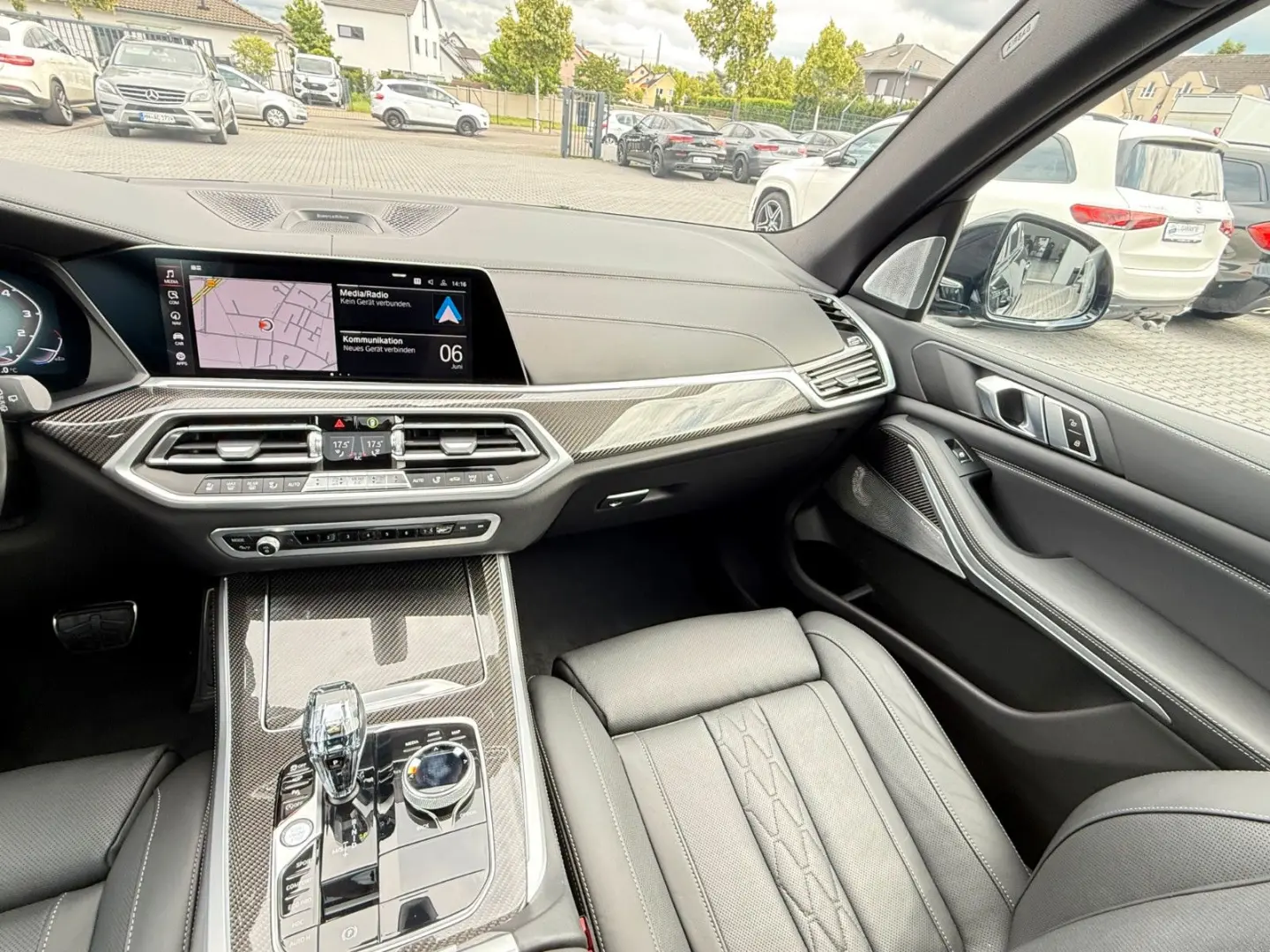 X5*M50i*INDIVIDUAL*360°ACC*B&W*HUD*LASER*AHK*DAB