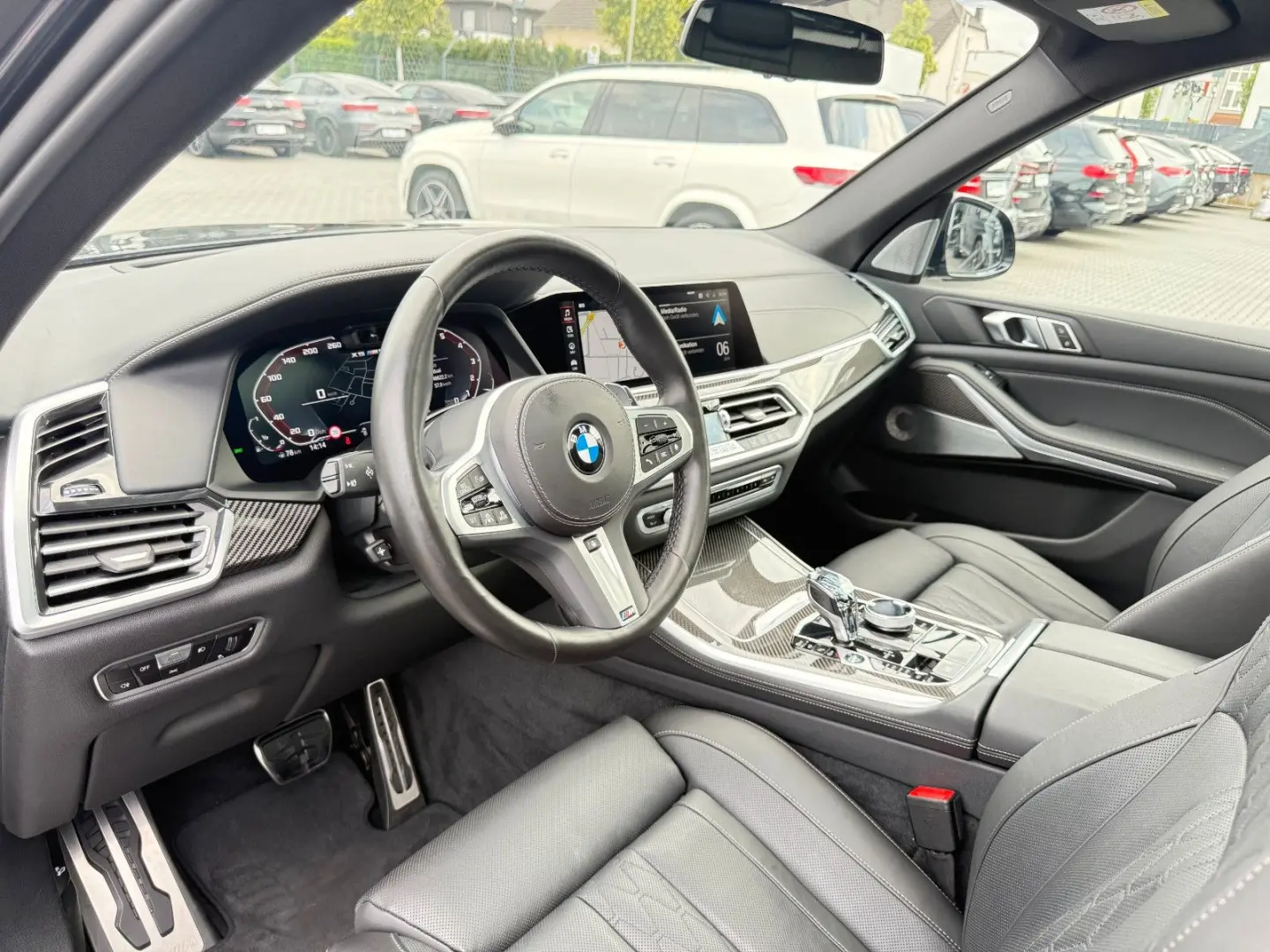 X5*M50i*INDIVIDUAL*360°ACC*B&W*HUD*LASER*AHK*DAB
