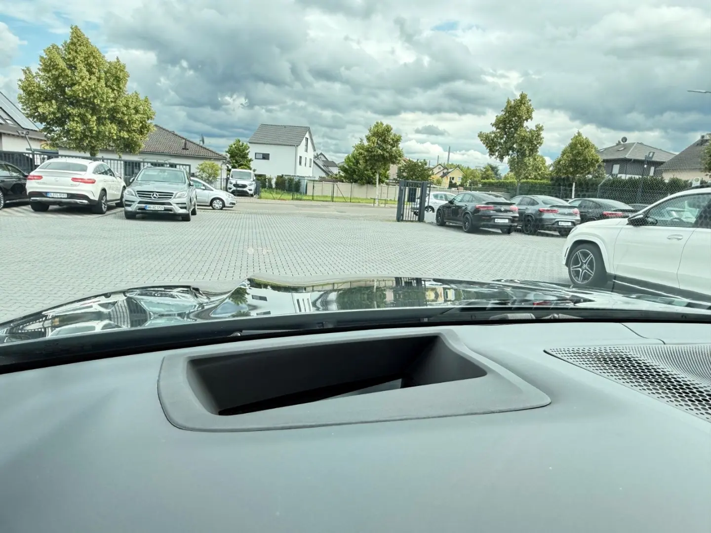 X5*M50i*INDIVIDUAL*360°ACC*B&W*HUD*LASER*AHK*DAB