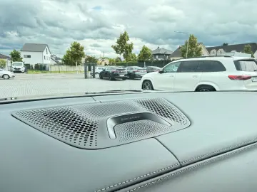 X5*M50i*INDIVIDUAL*360°ACC*B&W*HUD*LASER*AHK*DAB