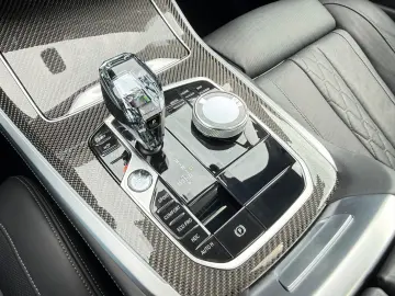 X5*M50i*INDIVIDUAL*360°ACC*B&W*HUD*LASER*AHK*DAB
