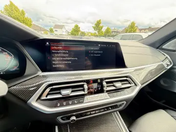X5*M50i*INDIVIDUAL*360°ACC*B&W*HUD*LASER*AHK*DAB