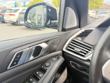 X5*M50i*INDIVIDUAL*360°ACC*B&W*HUD*LASER*AHK*DAB