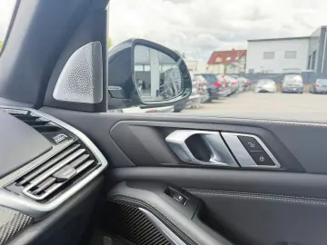 X5*M50i*INDIVIDUAL*360°ACC*B&W*HUD*LASER*AHK*DAB