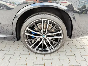 X5*M50i*INDIVIDUAL*360°ACC*B&W*HUD*LASER*AHK*DAB
