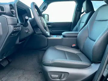 Land Cruiser 2,8 D-4D 150kW AWD Executive J25